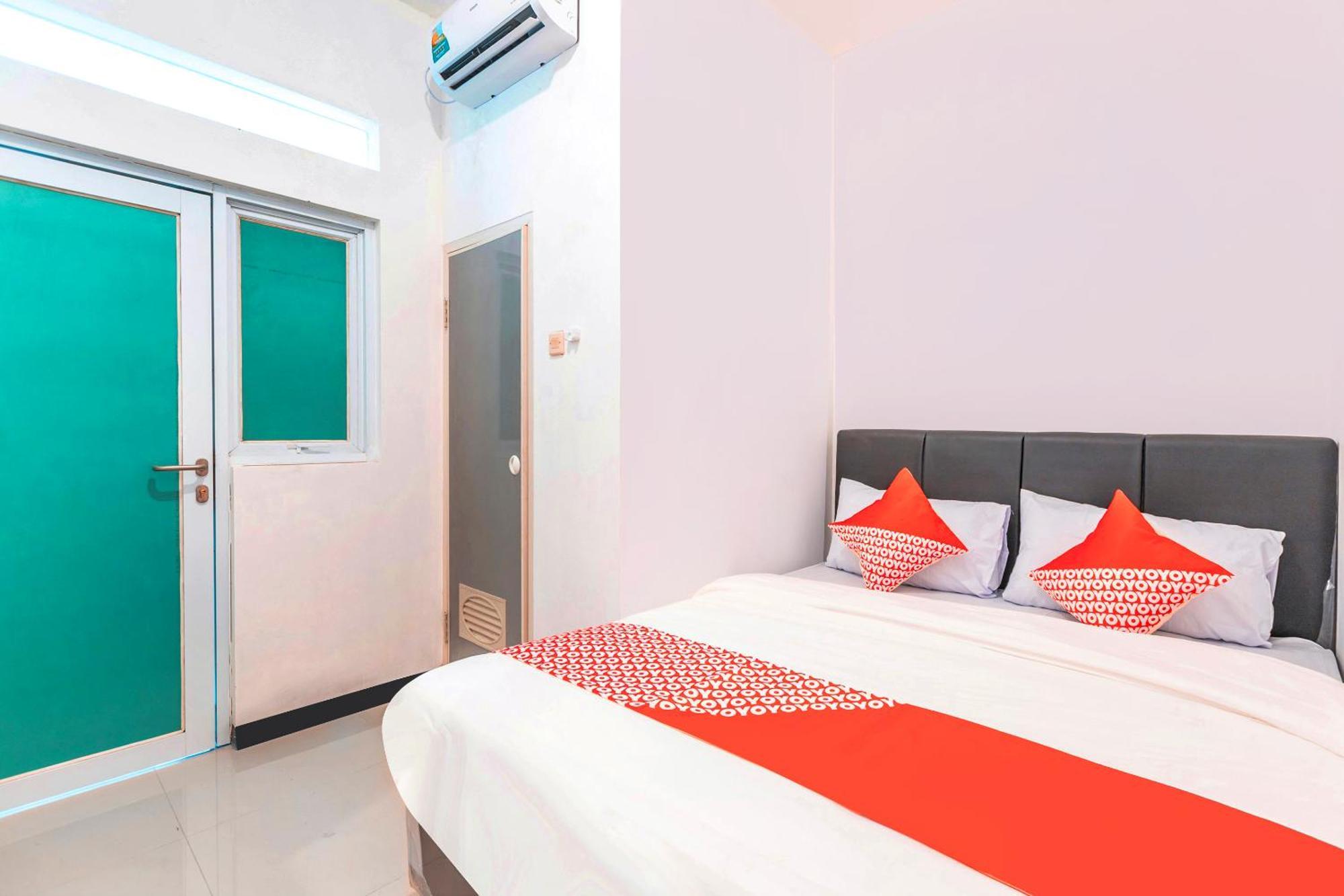 Super Oyo 2223 J&B Room Utan Kayu Jakarta Exterior photo