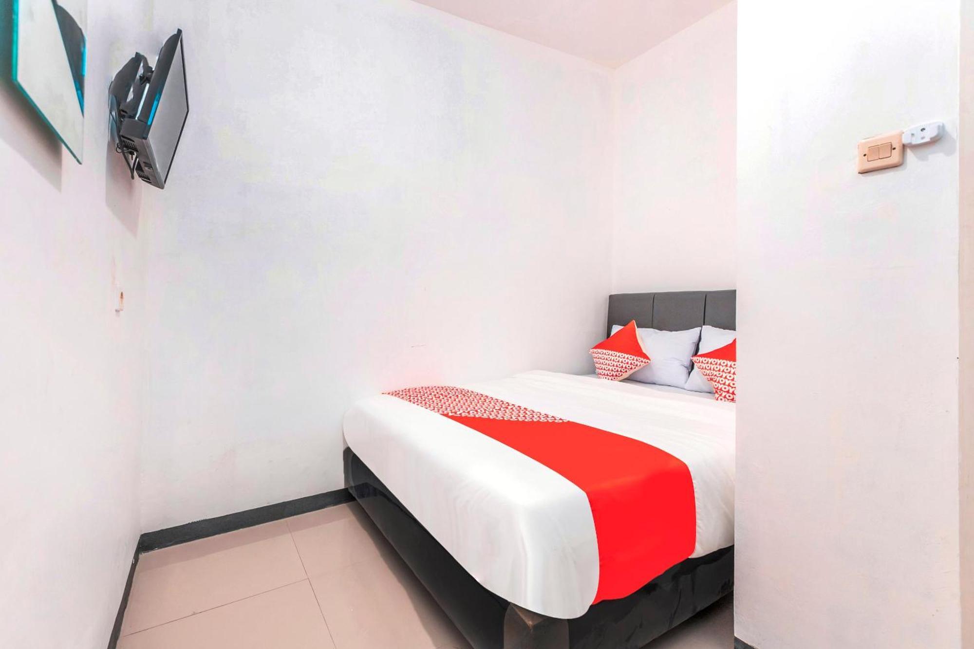 Super Oyo 2223 J&B Room Utan Kayu Jakarta Exterior photo